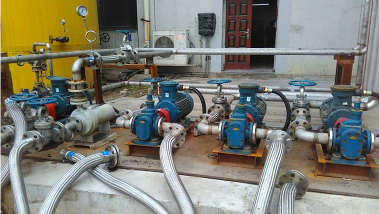 天津遠(yuǎn)東YCB齒輪泵用戶現(xiàn)場(chǎng)